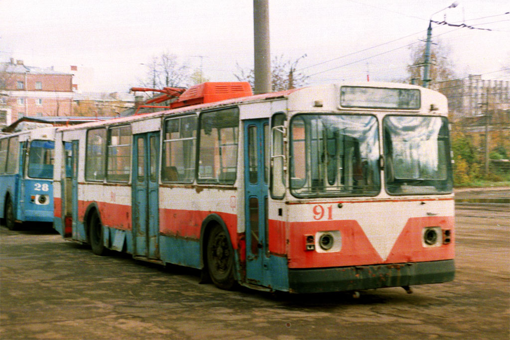 Тверь, ЗиУ-682В [В00] № 91; Тверь — Троллейбусный парк