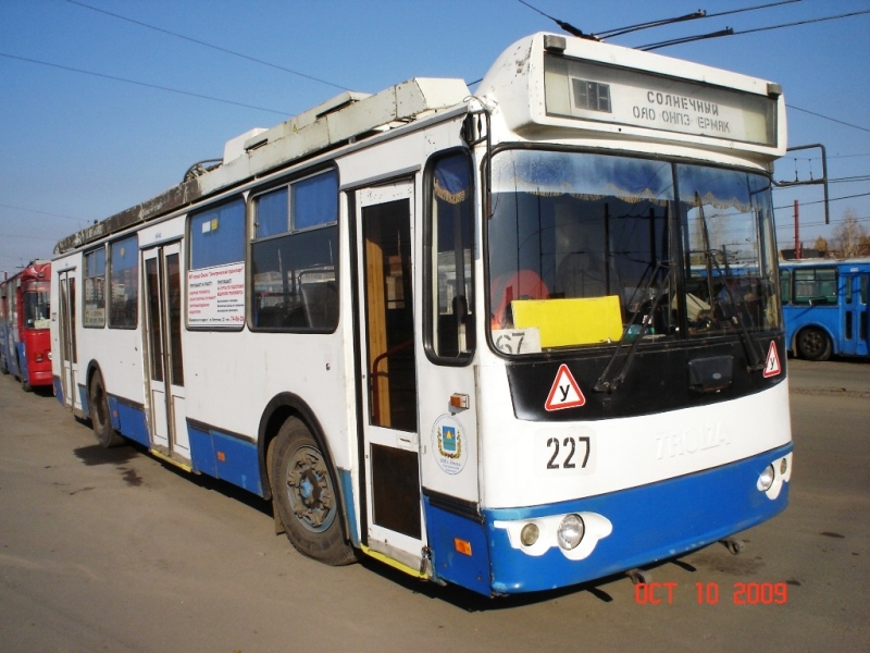 Омск, ЗиУ-682Г-016.02 № 227