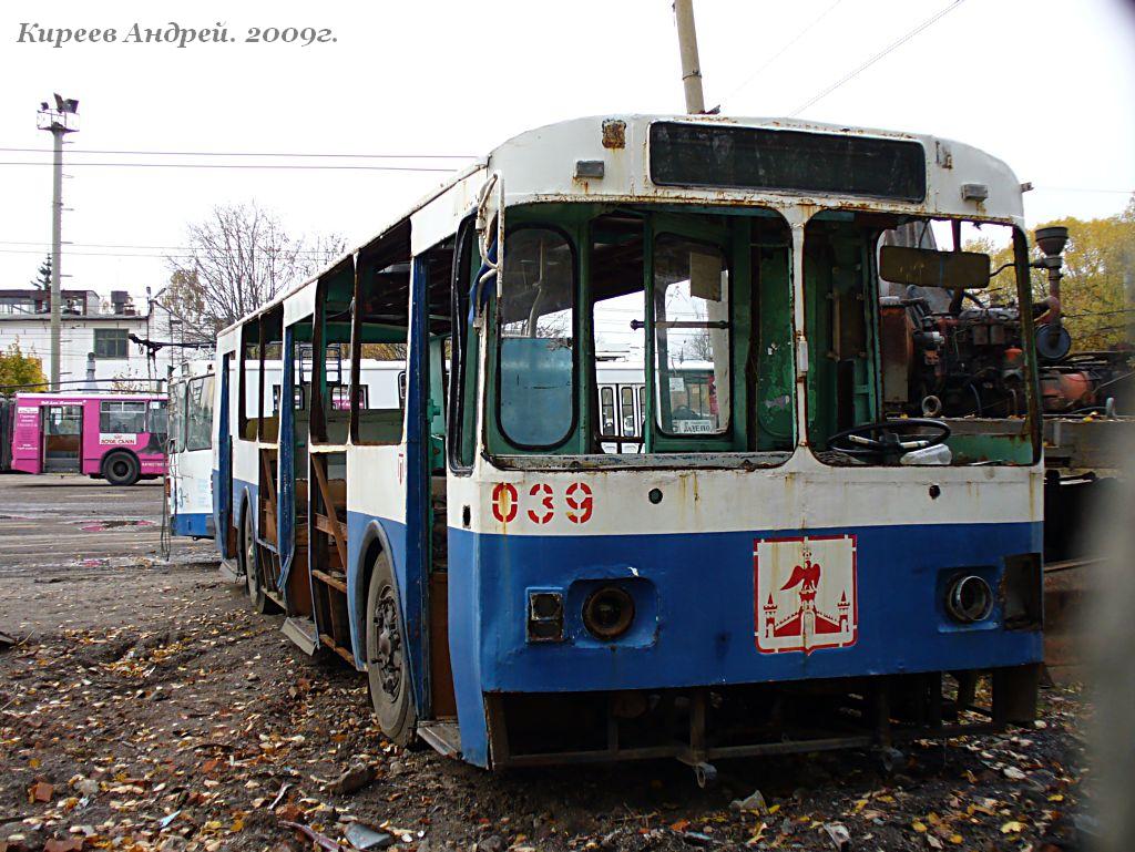 Орёл, ЗиУ-682В № 039; Орёл — Списанные троллейбусы в депо