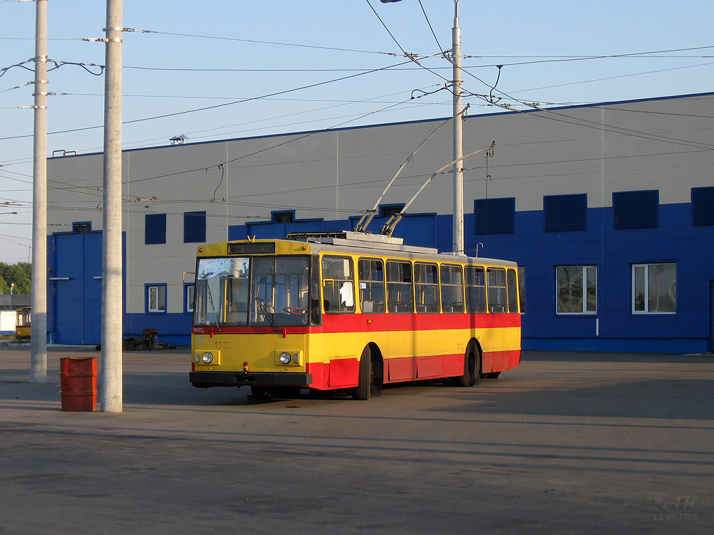 Киев, Škoda 14Tr89/6 № 1000