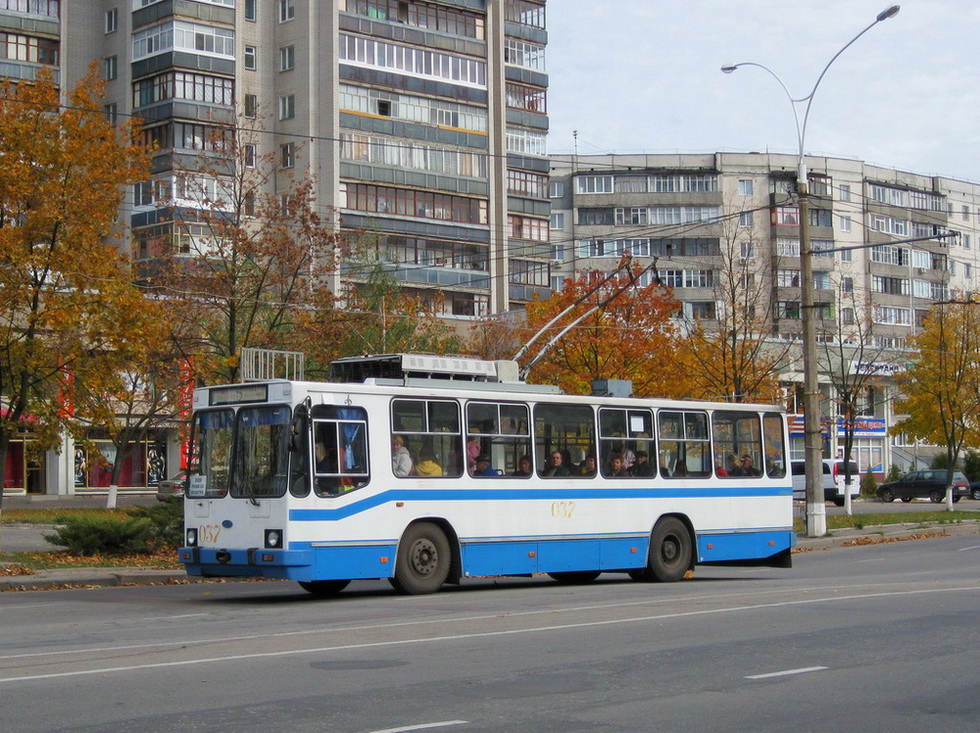 Сумы, ЮМЗ Т2 № 037