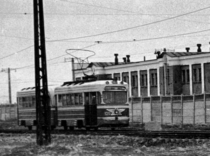 Komsomolskas prie Amūro, KTM-1 nr. 120; Komsomolskas prie Amūro — Old photos