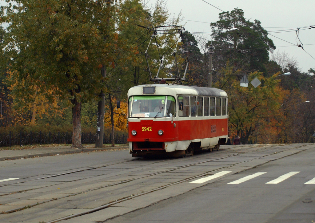 Киев, Tatra T3SU № 5942