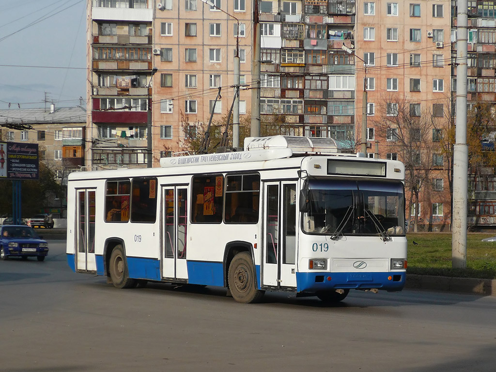 Novokujbyshevsk, BTZ-52761R № 019