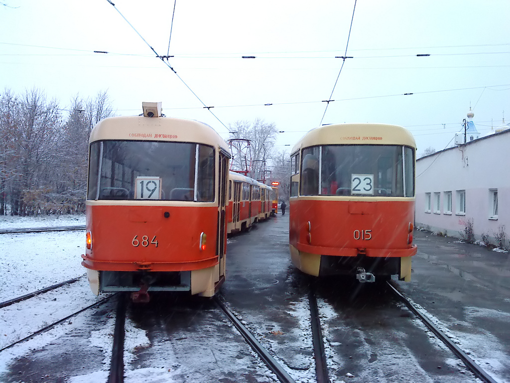 Yekaterinburg, Tatra T3SU № 684; Yekaterinburg, Tatra T3SU (2-door) № 015