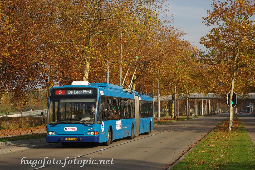 Арнем, Berkhof Premier AT18 № 5228 Арнем, Berkhof Premier AT18 № 5228
