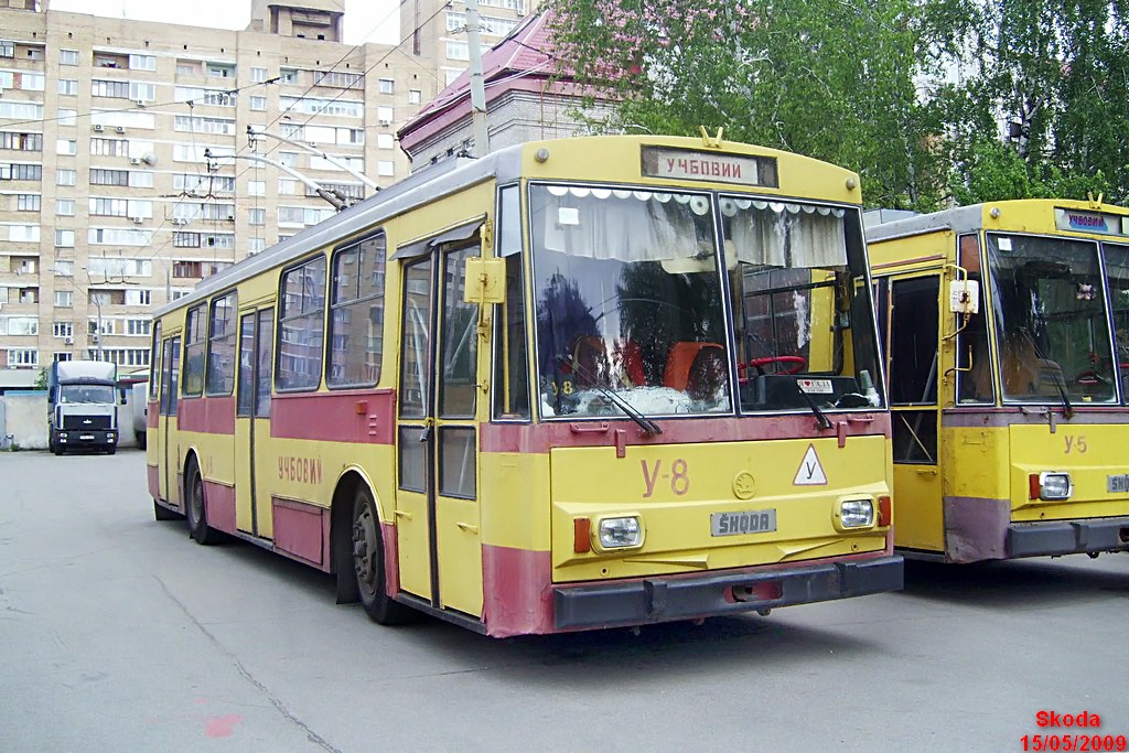 Киев, Škoda 14Tr02/6 № У-8
