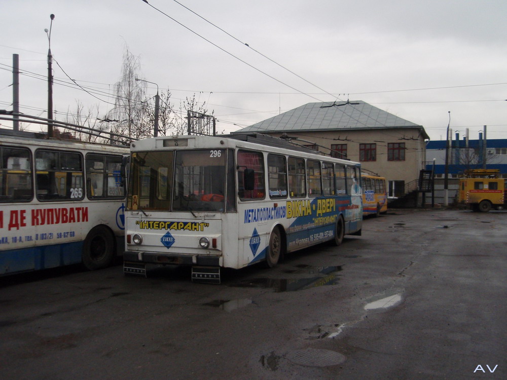 ჩერნივცი, Škoda 14Tr89/6 № 296