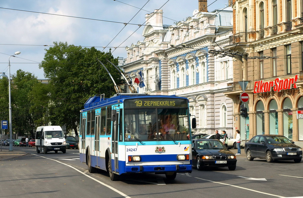 Riga, Škoda 14Tr18/6M — 24247