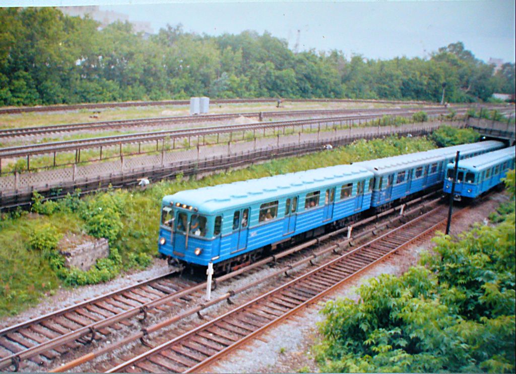 Moscou — Metro — Vehicles — Type Ezh/Em-508/Em-509; Moscou — Metro — [4] Filyovskaya Line