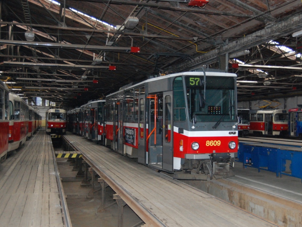 Прага, Tatra T6A5 № 8609; Прага — Трамвайные депо Прага, Tatra T6A5 № 8609; Прага — Трамвайные депо
