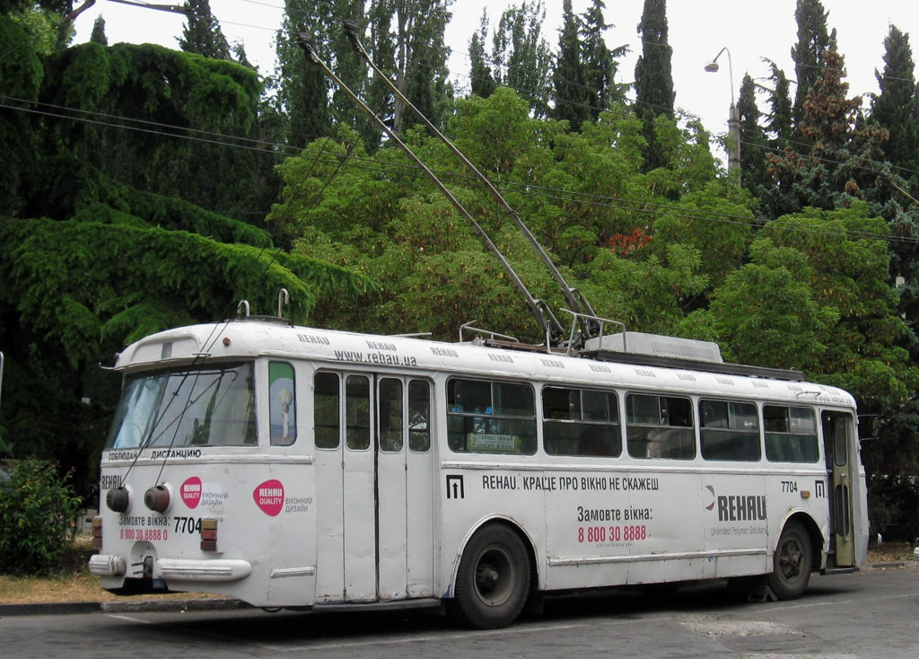 Крымский троллейбус, Škoda 9TrH27 № 7704