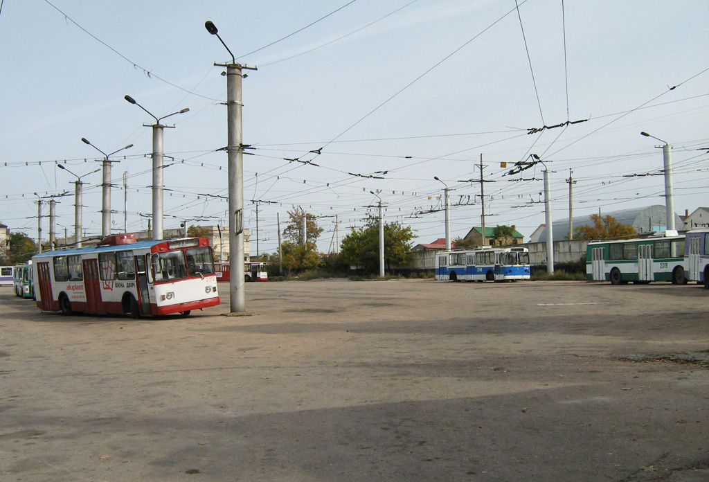 Севастополь, ЗиУ-682В [В00] № 2312; Севастополь — Разные фотографии