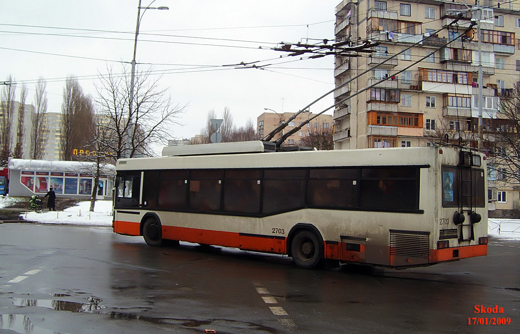 Киев, МАЗ-103Т № 2703