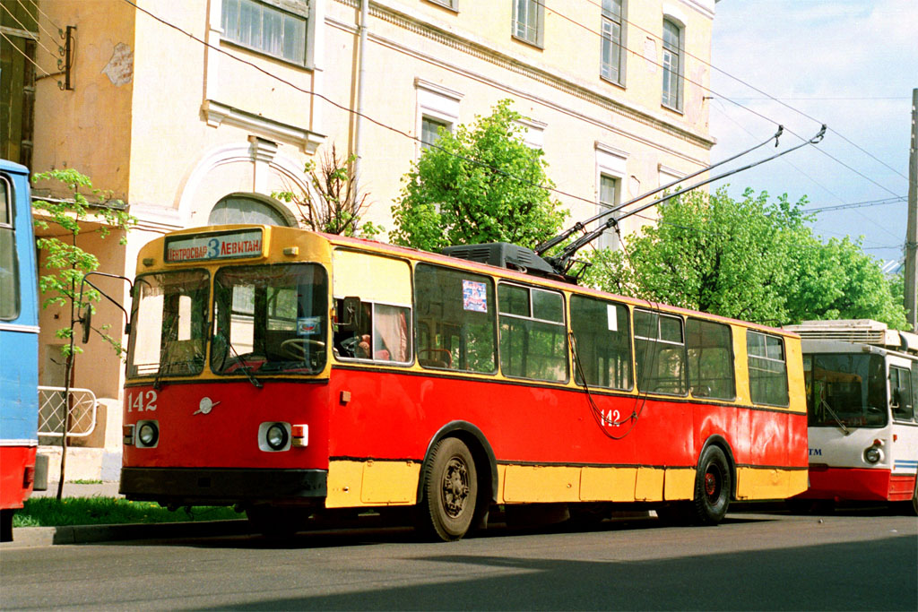 Тверь, ЗиУ-682В [В00] № 142