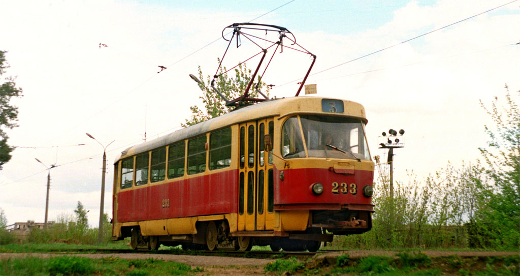 Тверь, Tatra T3SU (двухдверная) № 233; Тверь — Тверской трамвай в начале 2000-х гг. (2002 — 2006 гг.)