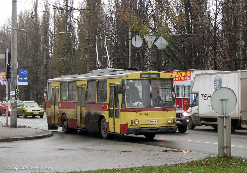 Киев, Škoda 14Tr02/6 № 2024