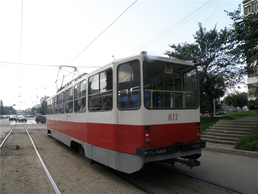 Екатеринбург, 71-402 № 812