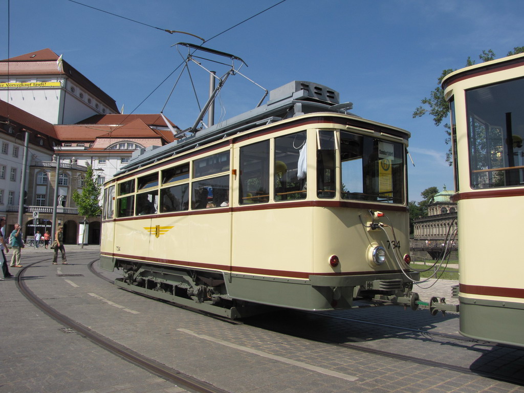 Dresden, Busch 2-axle motor car № 734 (201 305)
