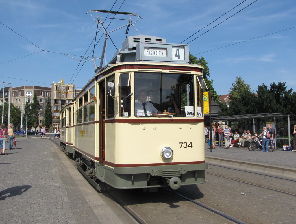 Дрезден, Двухосный моторный Busch № 734 (201 305)