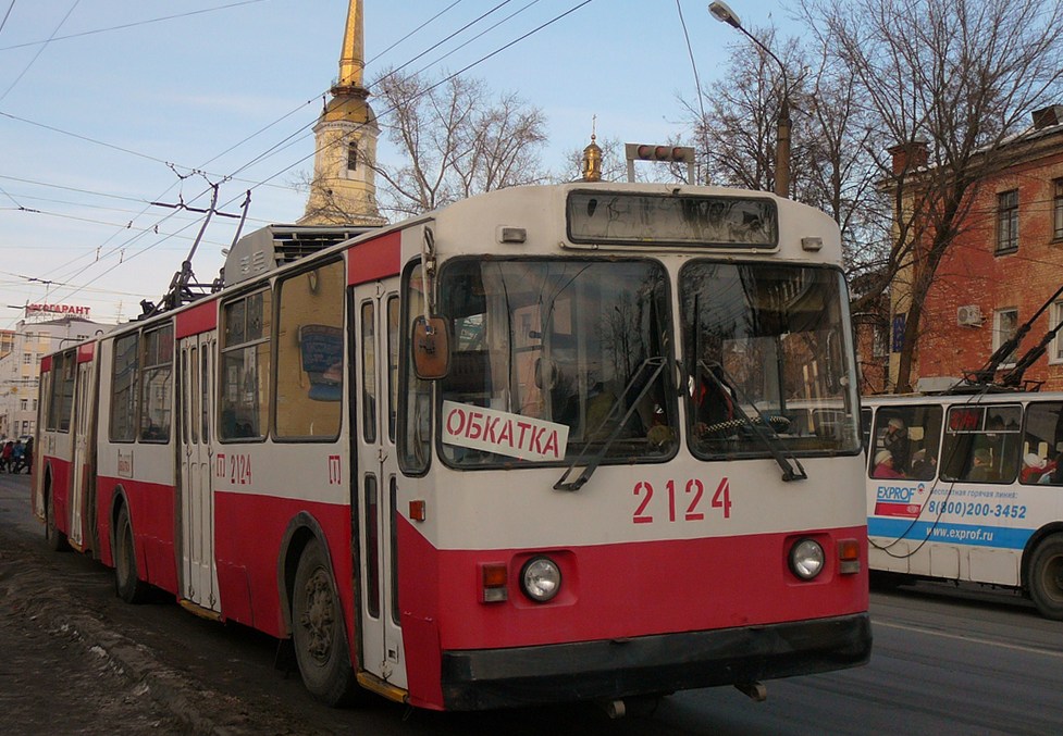 Ижевск, ЗиУ-683В01 № 2124