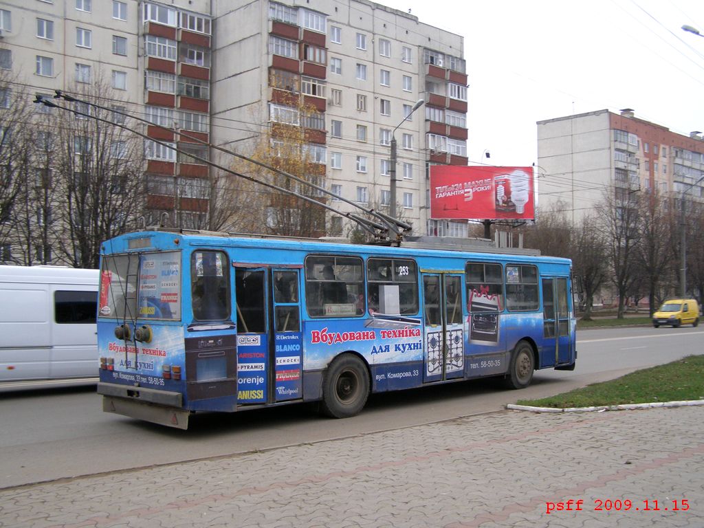 Черновцы, Škoda 14Tr02 № 253