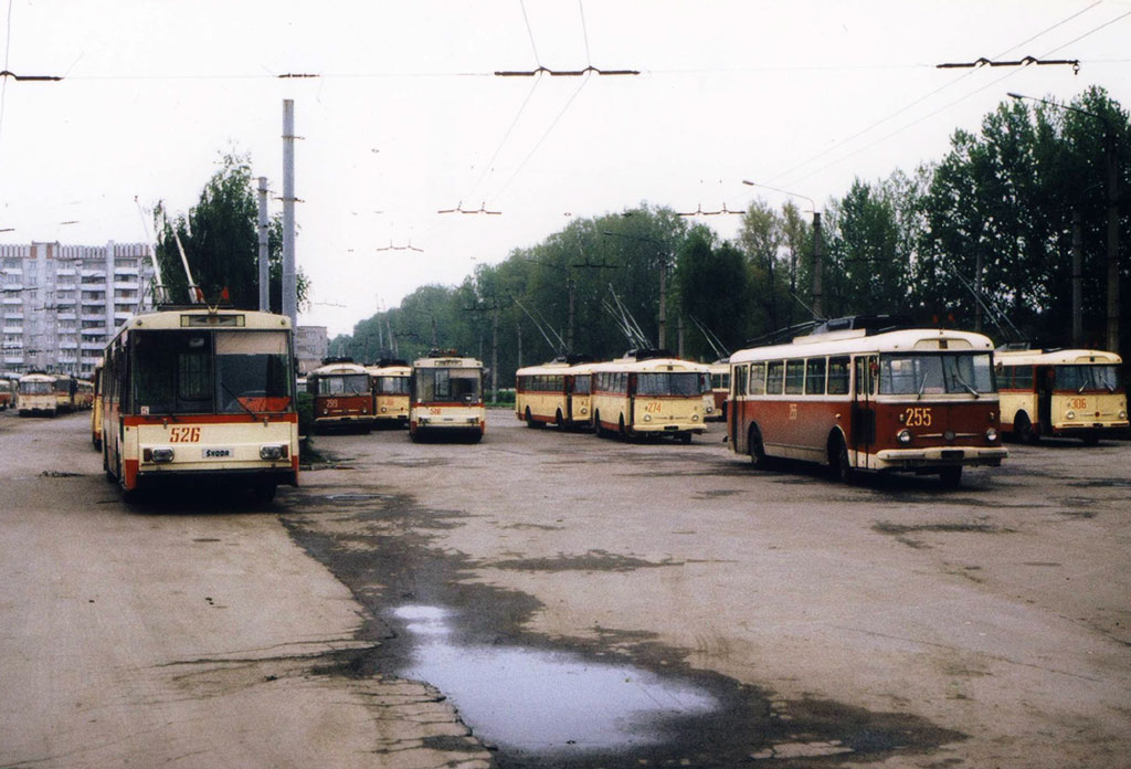 Львов, Škoda 14Tr02/6 № 526; Львов, Škoda 9TrH27 № 390; Львов, Škoda 9Tr18 № 299; Львов, Škoda 9Tr18 № 318; Львов, Škoda 14Tr02/6 № 516; Львов, Škoda 9Tr18 № 274; Львов, Škoda 9Tr18 № 255; Львов, Škoda 9Tr18 № 306