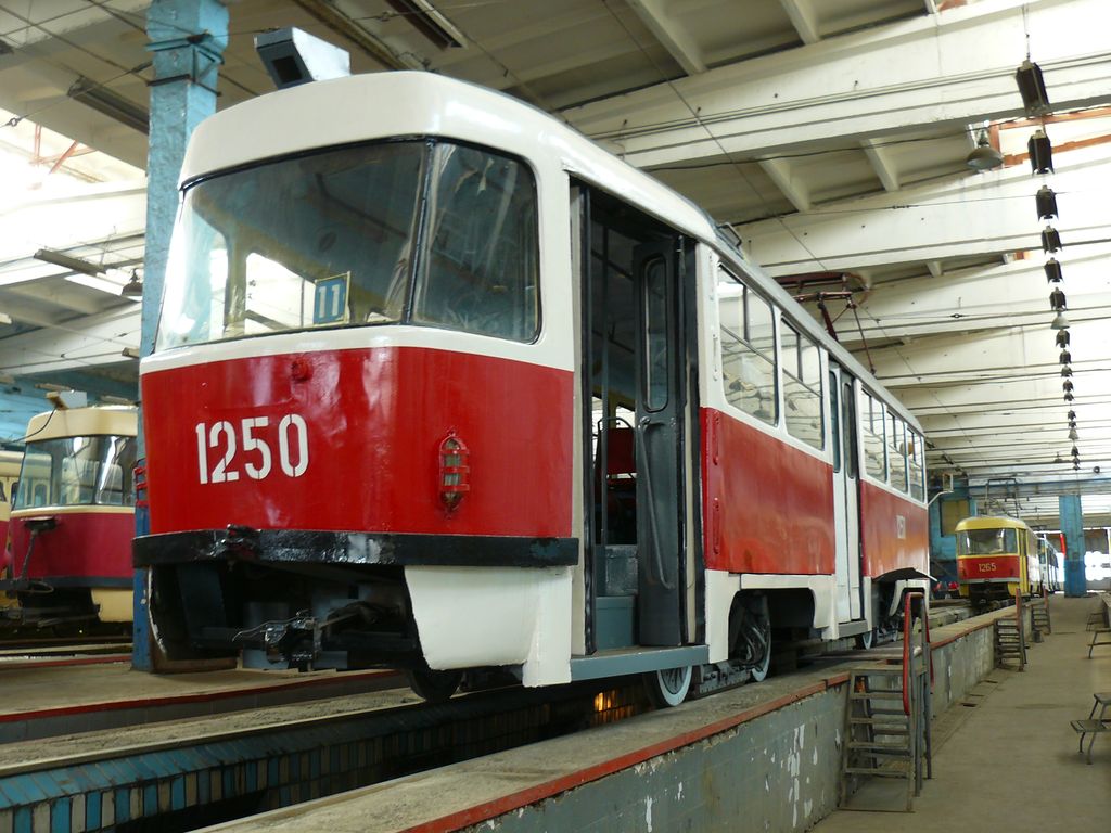Днепр, Tatra T3SU № 1250
