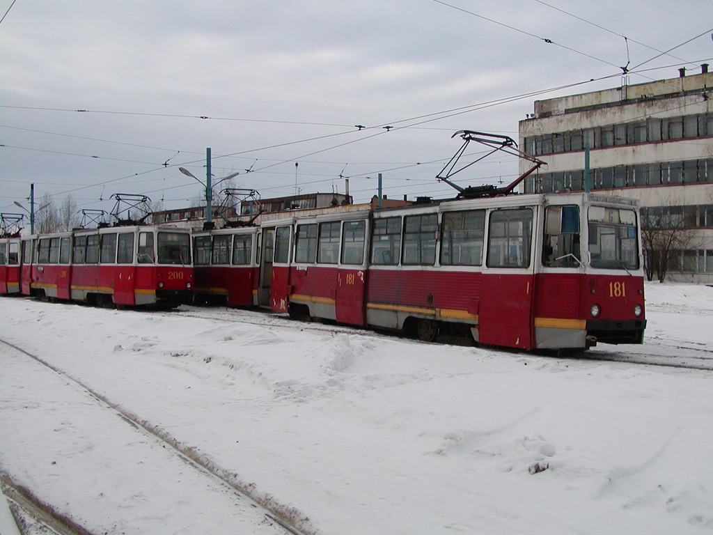 Ярославль, 71-605 (КТМ-5М3) № 200; Ярославль, 71-605 (КТМ-5М3) № 181