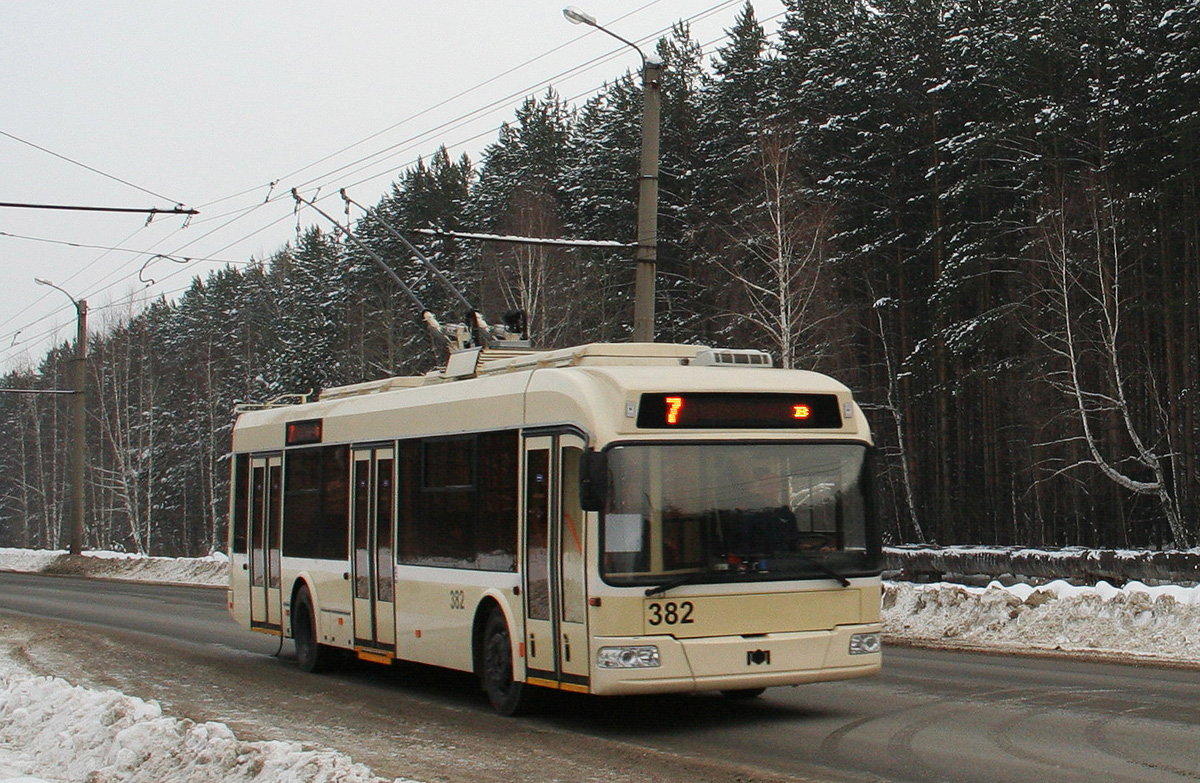 Томск, БКМ 321 № 382