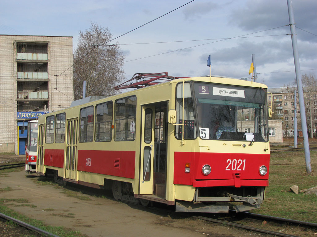 Ижевск, Tatra T6B5SU № 2021