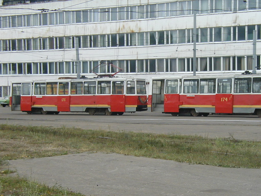 Ярославль, 71-605 (КТМ-5М3) № 174; Ярославль, 71-605 (КТМ-5М3) № 176