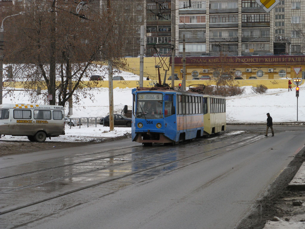 Пермь, 71-608КМ № 064