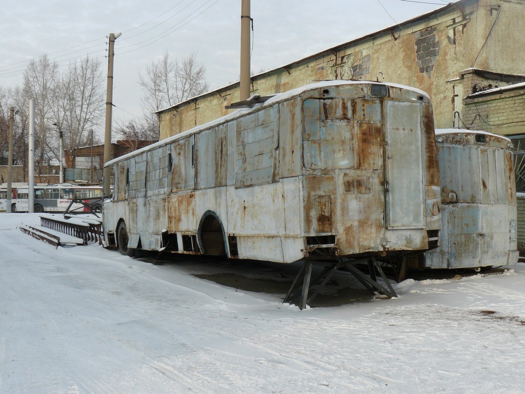 Новосибирск, ЗиУ-682В [В00] № 3187; Новосибирск — "Гаражный" подвижной состав