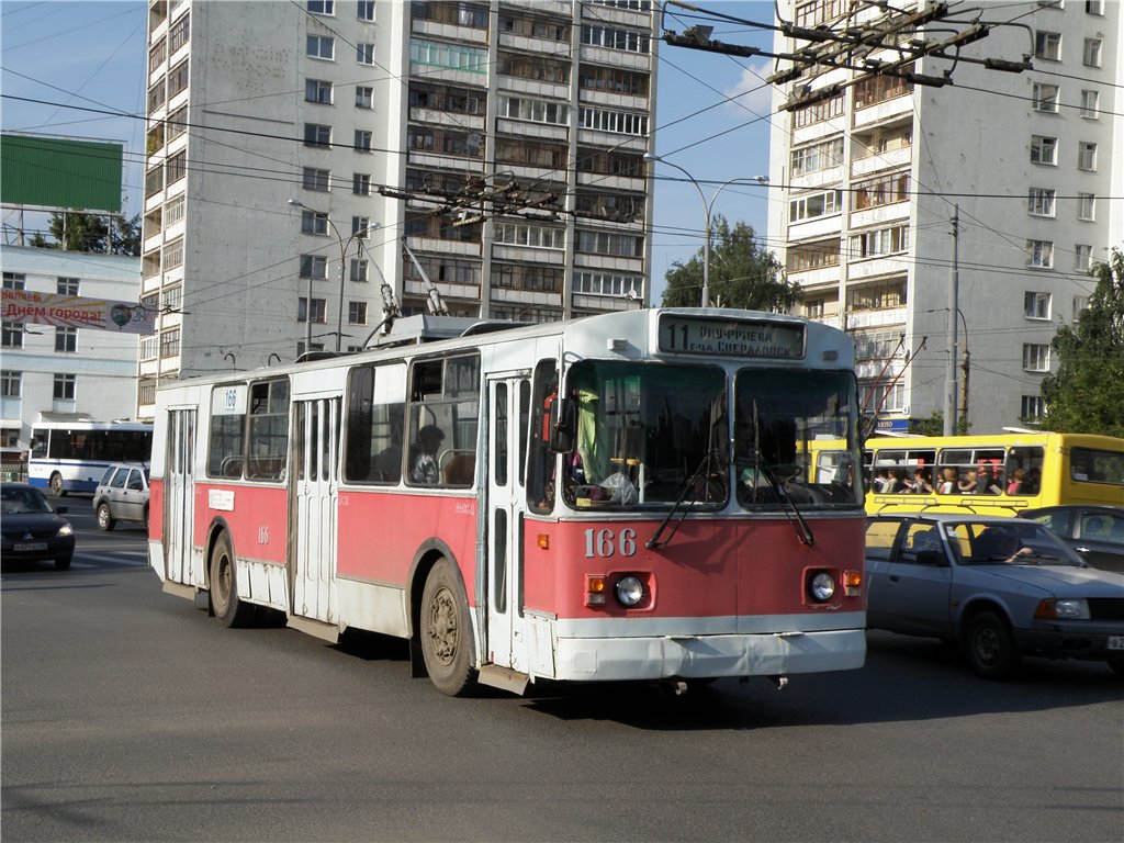 Екатеринбург, ЗиУ-682Г [Г00] № 166