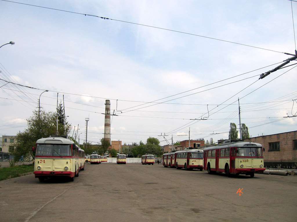 Ровно, Škoda 9Tr22 № 074