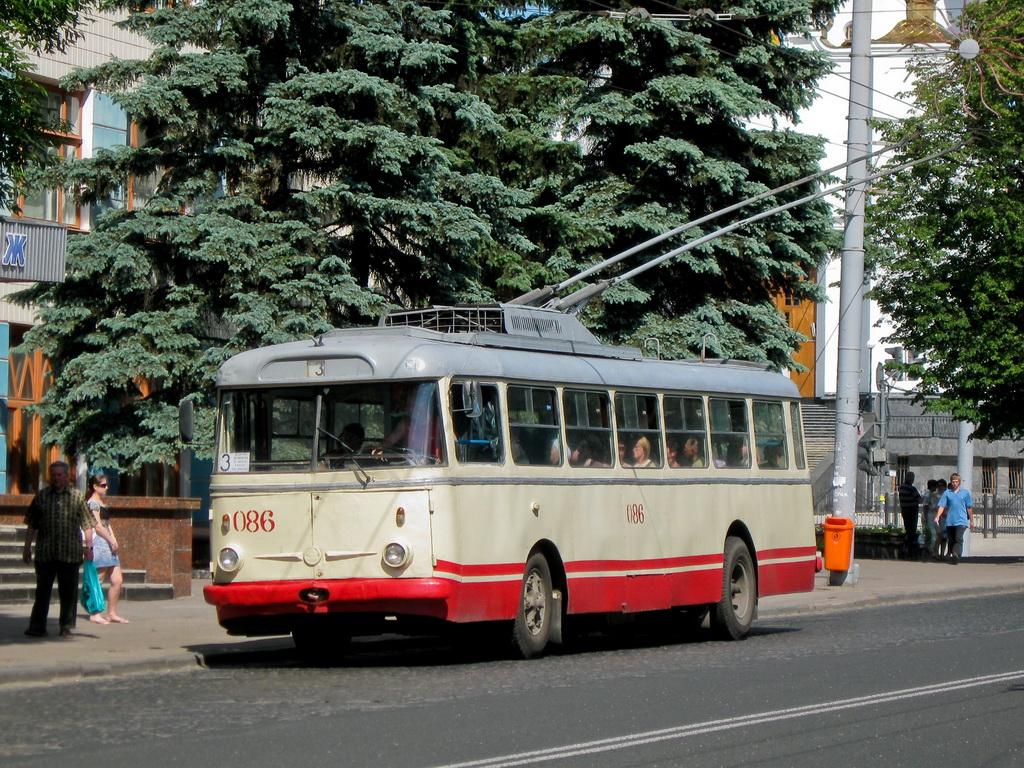 Ровно, Škoda 9TrH27 № 086