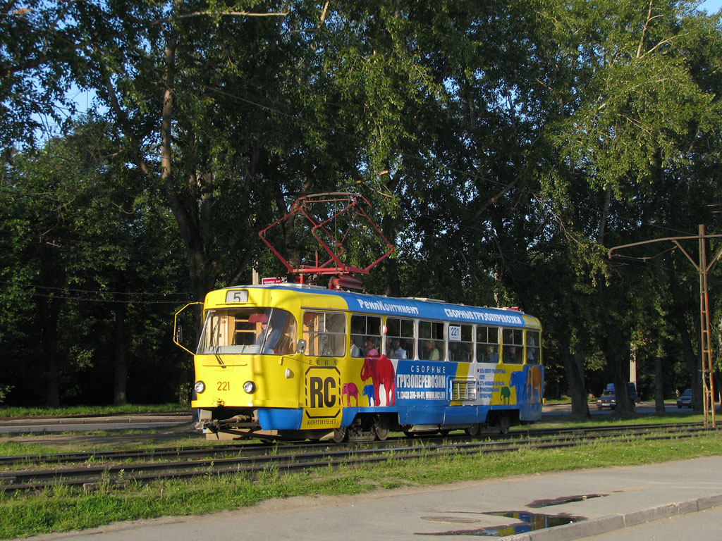 Yekaterinburg, Tatra T3SU № 221