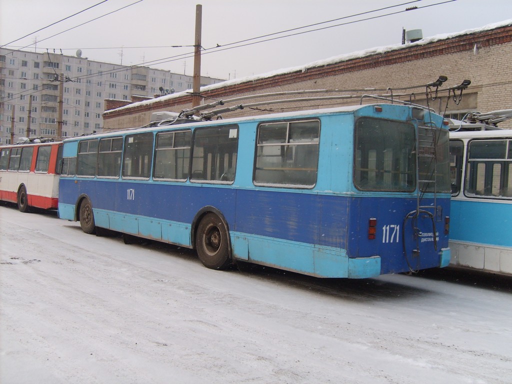 Новосибирск, ЗиУ-682В № 1171