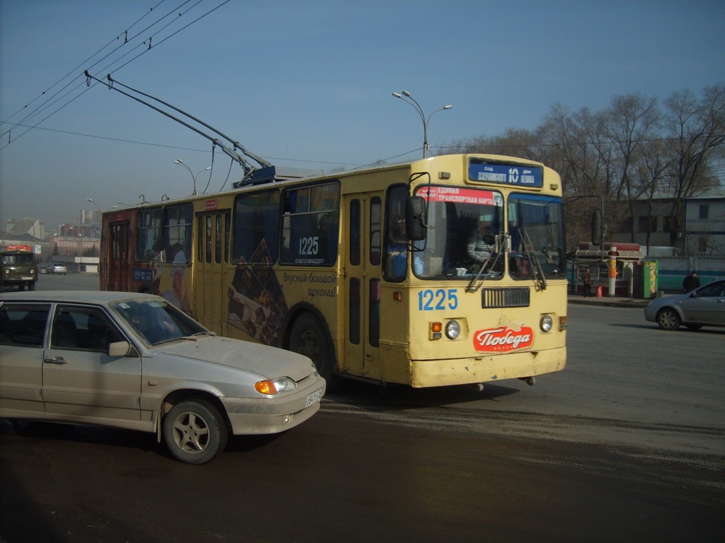 Новосибирск, ЗиУ-682Г [Г00] № 1225
