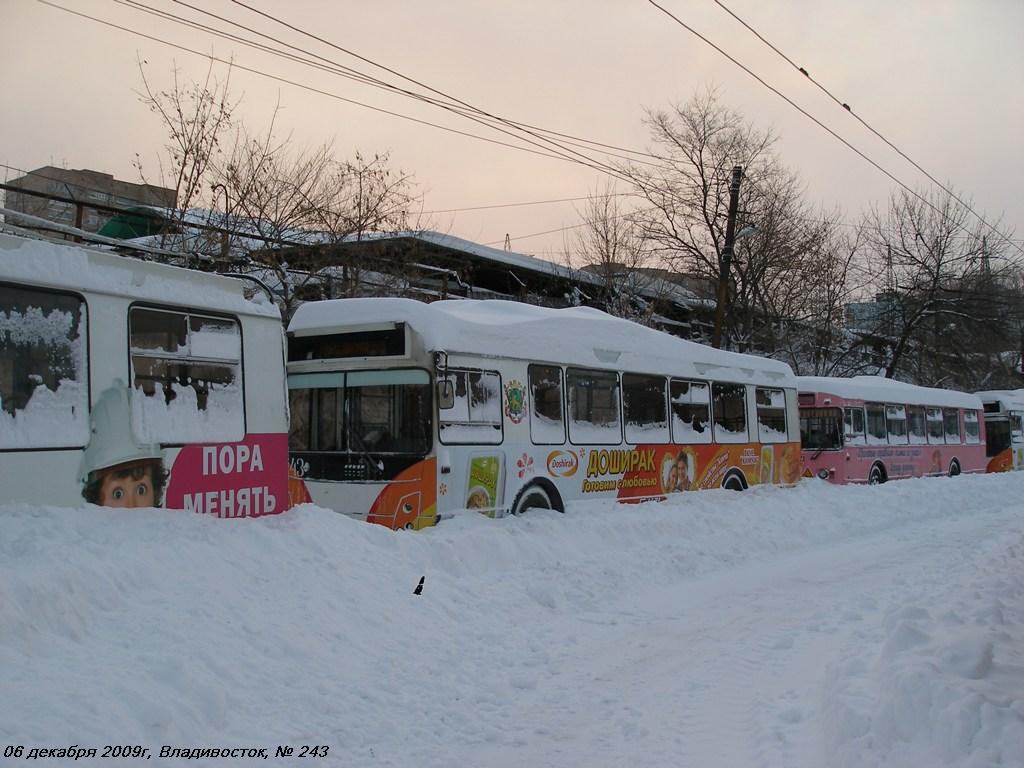 Владивосток, ЗиУ-682Г-016.02 № 243