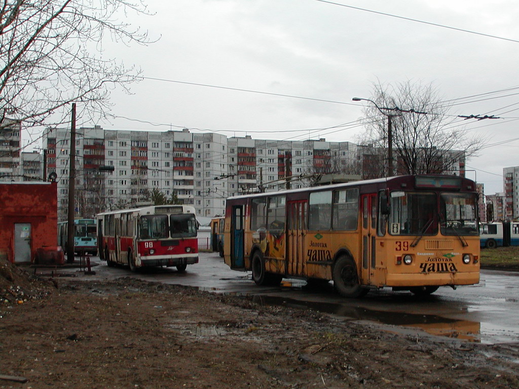 Ярославль, ЗиУ-682Г-012 [Г0А] № 39; Ярославль, ЗиУ-682Г [Г00] № 98