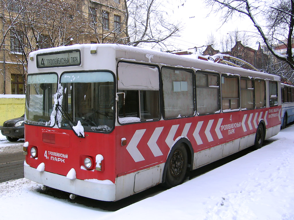 Москва, ЗиУ-682ГМ № б/н