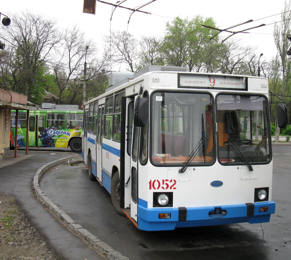 Donyeck, YMZ Т2 mod. 7 — 1052
