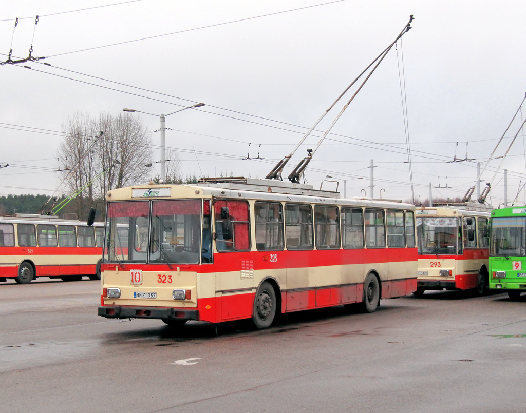Каунас, Škoda 14Tr11/6 № 323