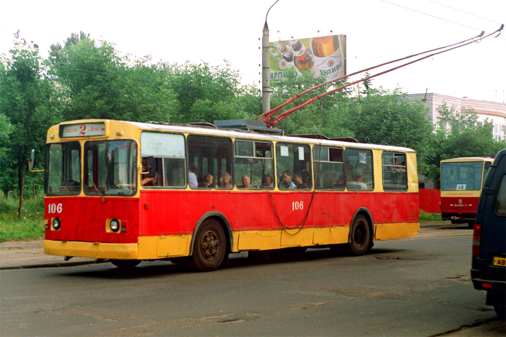 Тверь, ЗиУ-682В-012 [В0А] № 106; Тверь — Тверской трамвай в начале 2000-х гг. (2002 — 2006 гг.); Тверь — Тверской троллейбус в начале 2000-х гг. (2002 — 2006 гг.)