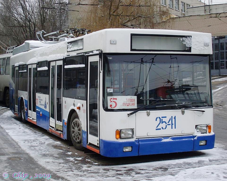 Dnipro, YMZ E186 N°. 2541