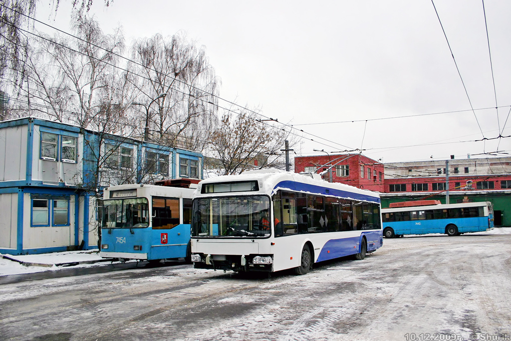 Moskva, SVARZ-6235.01 (BKM 32100M) Br. 7894