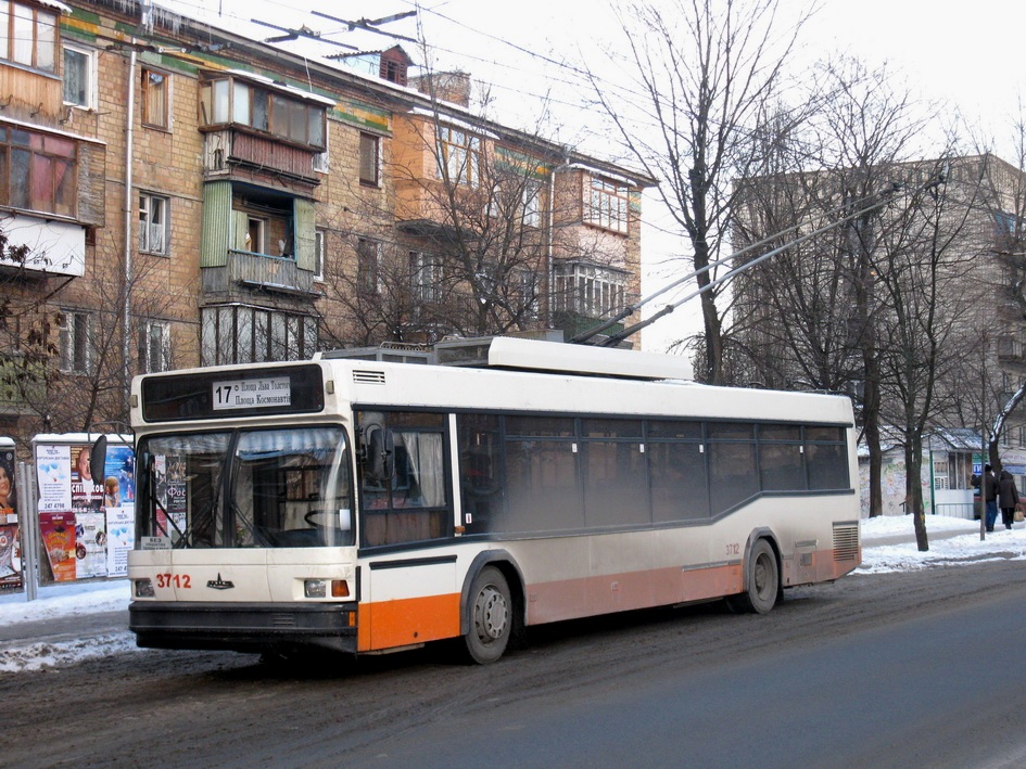 Київ, МАЗ-103Т № 3712