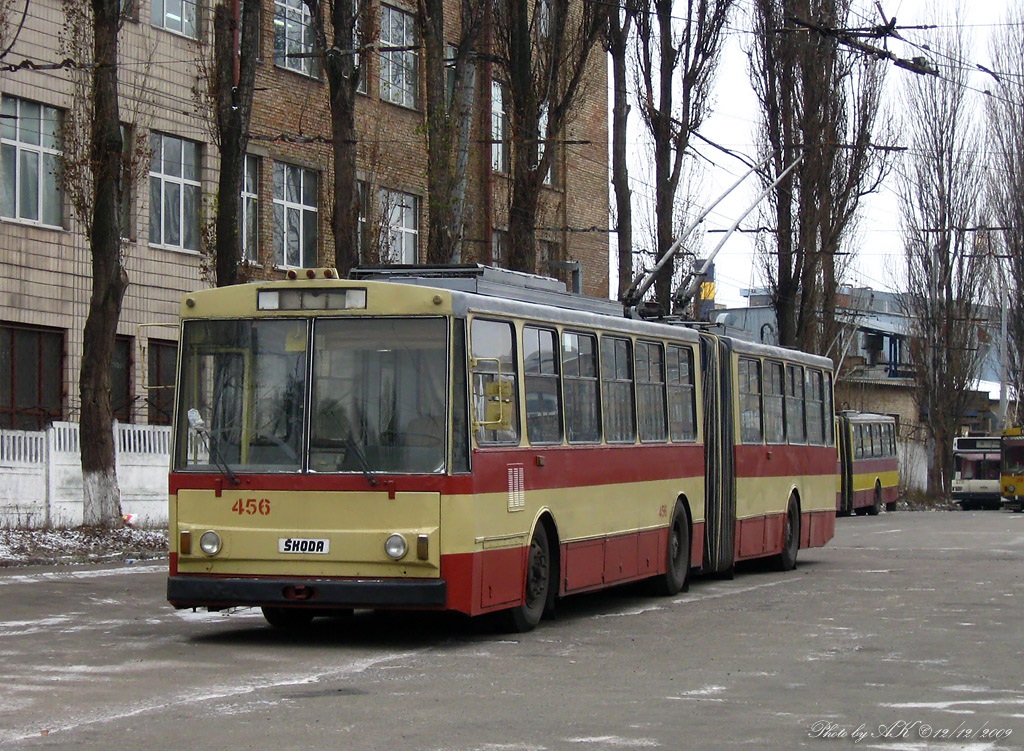 Киев, Škoda 15Tr02/6 № 456